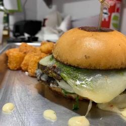 Level Up Burger 3220 W Grand Chicago Il 60651