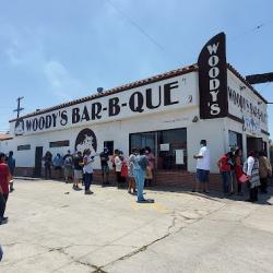 Restaurants Woodys Bar-B-Q in Los Angeles CA