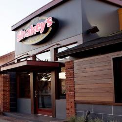 Shakeys Pizza Parlor