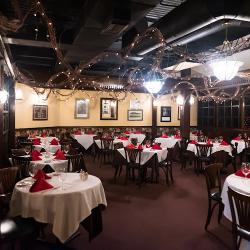 Restaurants Lynns Steakhouse in Houston TX