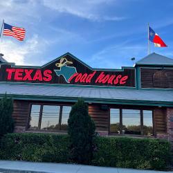 Restaurants Texas Roadhouse in Hollywood Park TX